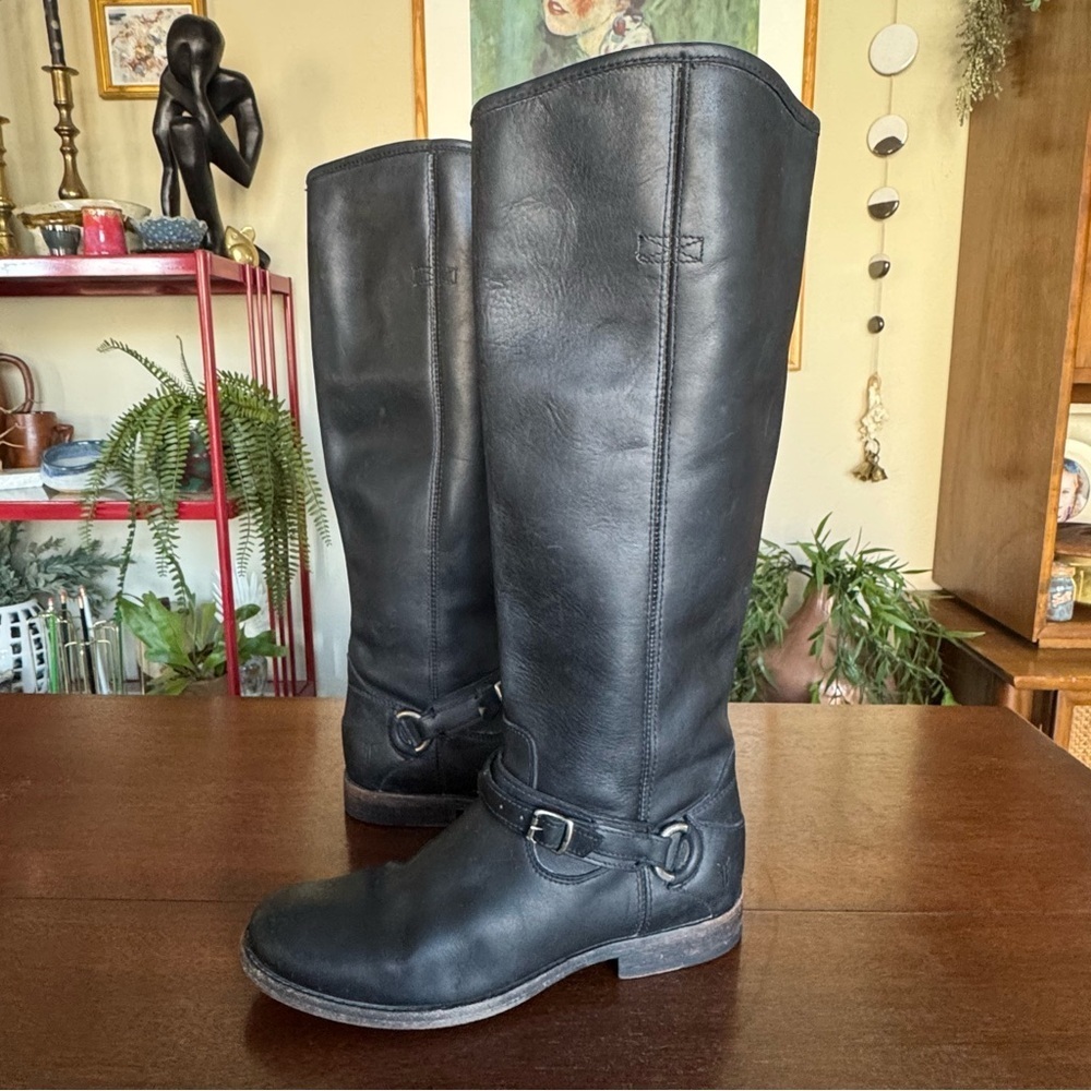 FRYE Phillip Ring Tall Riding Boots Black Leather Low Heel Silver Buckle | Sz 8